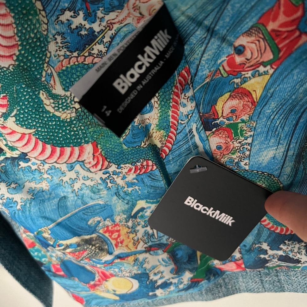 BlackMilk Teal Blazer with Vibrant Patterned Lining - Picture 3 of 3